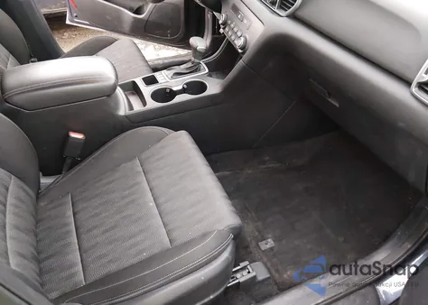 2019 Kia Sportage Lx z USA, uszkodzony, nr VIN KNDPMCAC0K7574783